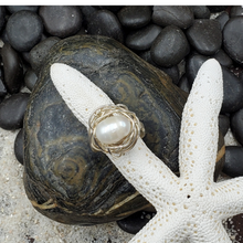 Scalloped Band Pearl Ring